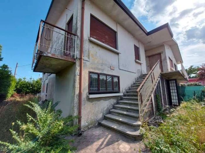 Casa con 6 locali in vendita in Via Noalese, San Giuseppe Aeroporto, Treviso
