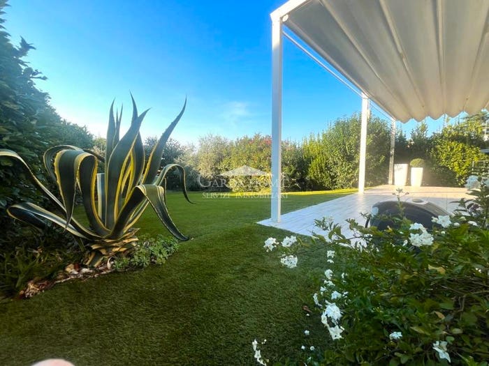 Casa quadrilocale in vendita in Via Daniele Comboni, Rivoltella, Desenzano del Garda