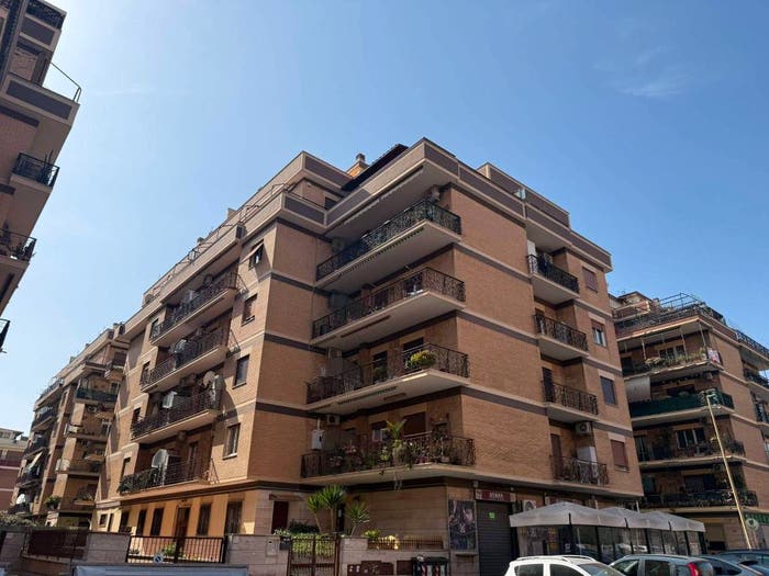 Appartamento trilocale in vendita in Via della Corazzata, Ostia Ponente, Roma
