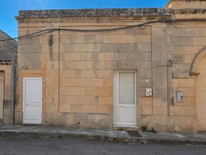 Casa monolocale in vendita in Via Campa, Melpignano