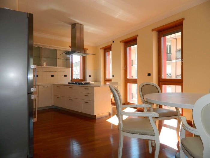 Appartamento quadrilocale in affitto in via Piazzi B, Centro, Sondrio