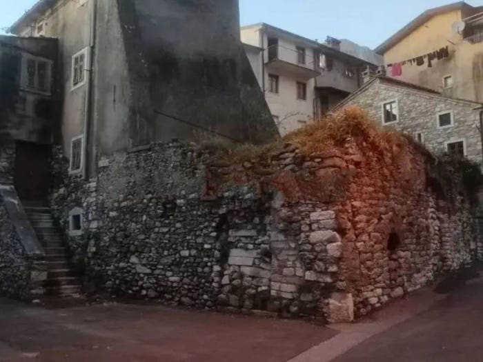 Casa monolocale in vendita in Strada Comunale per Colonnata, Miseglia Bedizzano Codena, Carrara