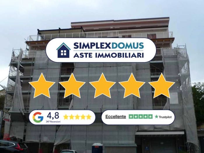 Appartamento con 6 locali in vendita in Via Panfilo, Centro, Macerata