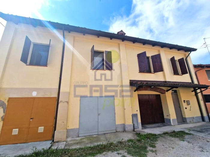 Casa trilocale in vendita in VIA PAGLIARI E, Persichello, Persico Dosimo