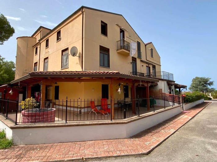 Appartamento trilocale in vendita in Viale Ortenzio Pepi, Santa Maria, Castellabate