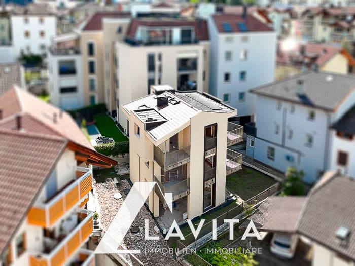 Casa quadrilocale in vendita in Via Damiano Chiesa DamianoChiesaStraße, Centro, Laives