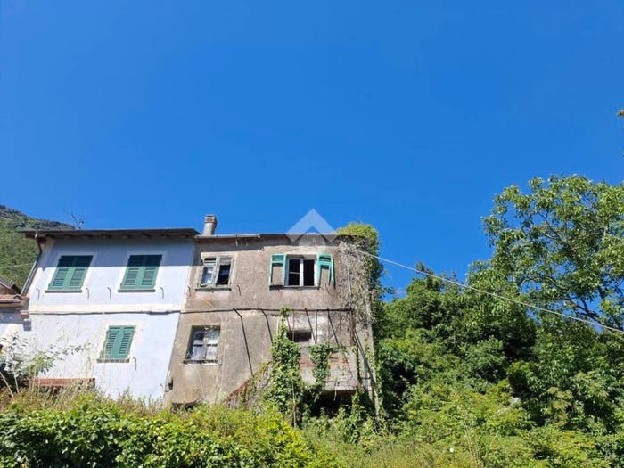 Casa trilocale in vendita in Via Brusinetti, Fiorino, Genova