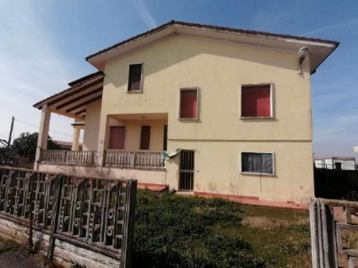 Casa in vendita in Via Ostigliese, Libiola, Serravalle a Po