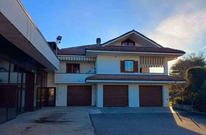 Casa con 6 locali in vendita in Via Francesco Dorma, San Giorgio Canavese