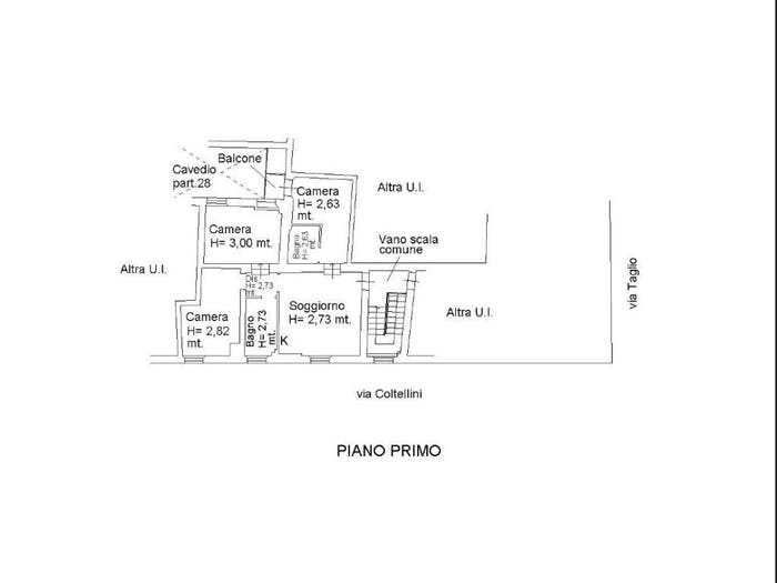 Appartamento quadrilocale in vendita in Via Coltellini, Centro Storico, Modena