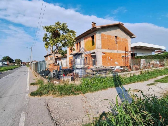 Casa con 6 locali in vendita in Centro, Barbariga