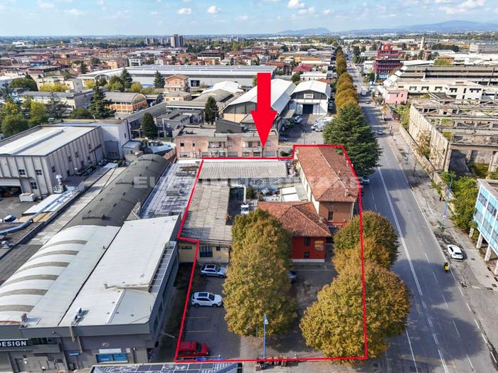 Casa con 6 locali in vendita in Via Orzinuovi, Chiesanuova, Brescia