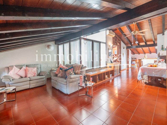 Appartamento quadrilocale in vendita in Via calle, Centro, Lazise