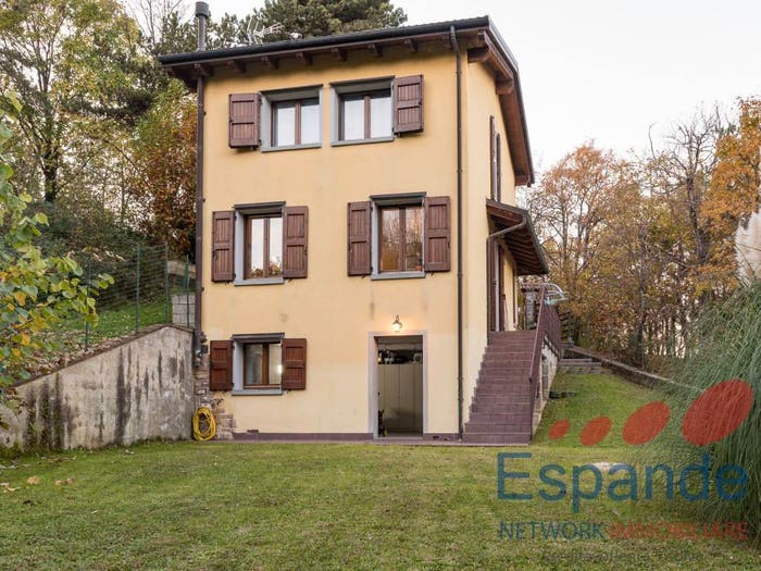 Casa con 6 locali in vendita in Porretta Terme, Alto Reno Terme