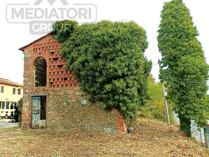 Casa bilocale in vendita in Via Nuova in Segromigno in Monte, Segromigno San Colombano, Capannori