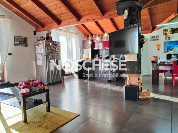 Appartamento con 5 locali in vendita in Corso Vittorio Emanuele, Mercato, Giffoni Valle Piana