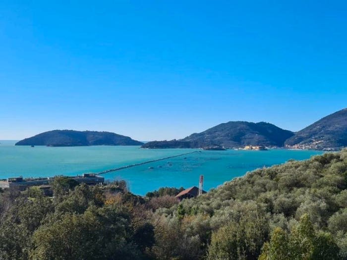 Appartamento con 5 locali in vendita in Viale S Bartolomeo, Baia Blu Pozzuolo Tre Strade, Lerici