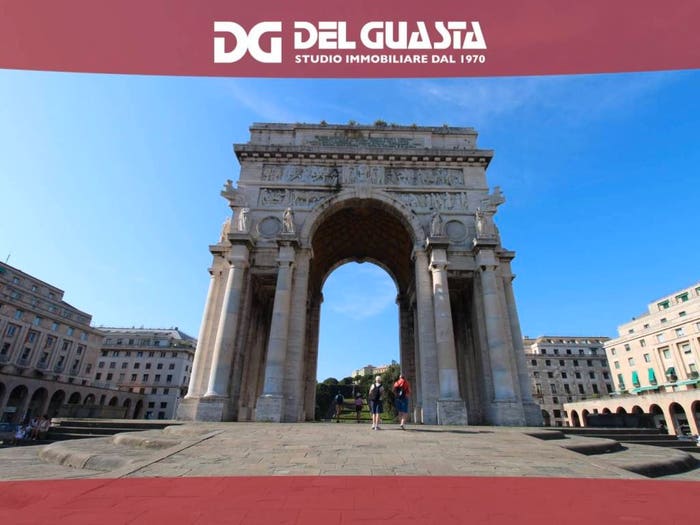 Appartamento con 6 locali in vendita in Piazza della Vittoria, Quadrilatero, Genova