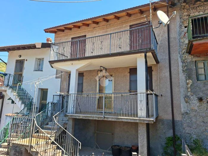 Casa trilocale in vendita in Località Costa di Vallenzona, Vallenzona, Vobbia