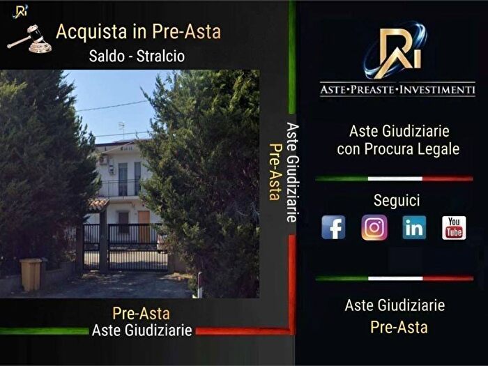 Appartamento con 6 locali in vendita in Viale dei Tulipani, Siano Cava, Catanzaro