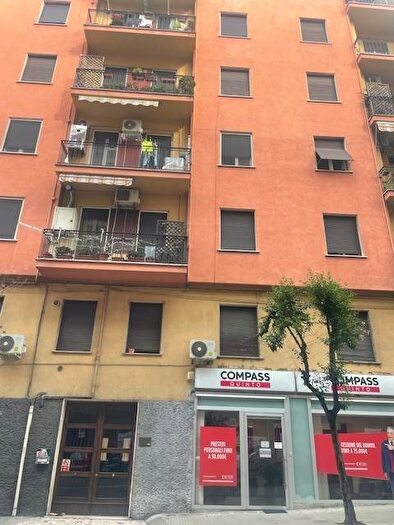 Appartamento trilocale in vendita in Via della Repubblica, Acquedotto, Cosenza