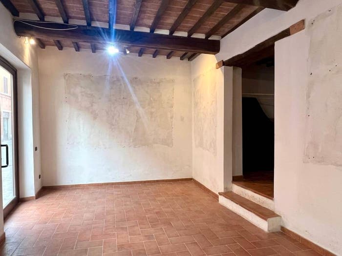 Appartamento bilocale in vendita in Via Regina Margherita, Centro, Massa Martana
