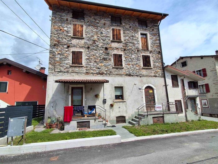 Appartamento quadrilocale in vendita in Via del Pascolo, San Pietro, Samolaco