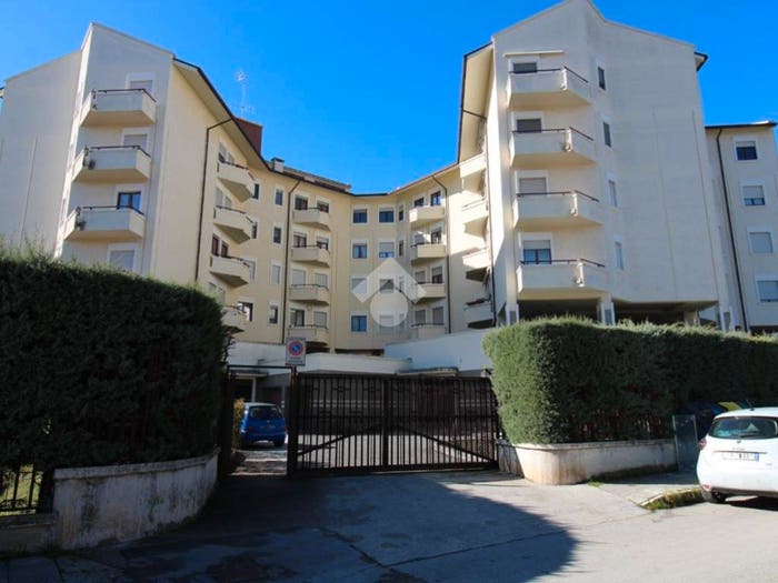 Appartamento con 5 locali in vendita in Via Giuseppe Pianese, Semicentro, Campobasso