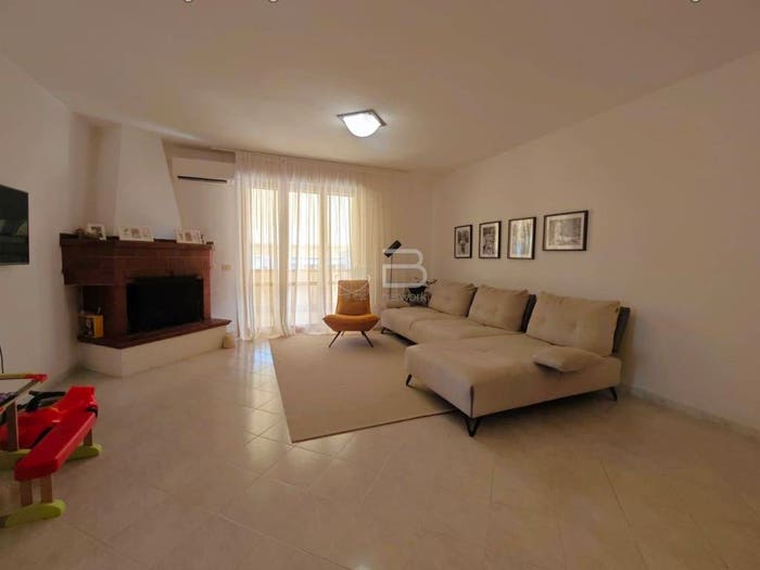 Appartamento quadrilocale in vendita in Via Marina, Debbia Cervaiolo, Montignoso