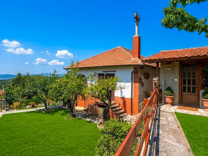 Casa quadrilocale in vendita in Finale Ligure