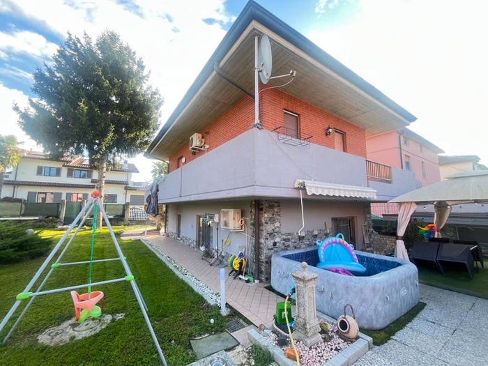Casa quadrilocale in vendita in Via della Fattoria, Cologno al Serio
