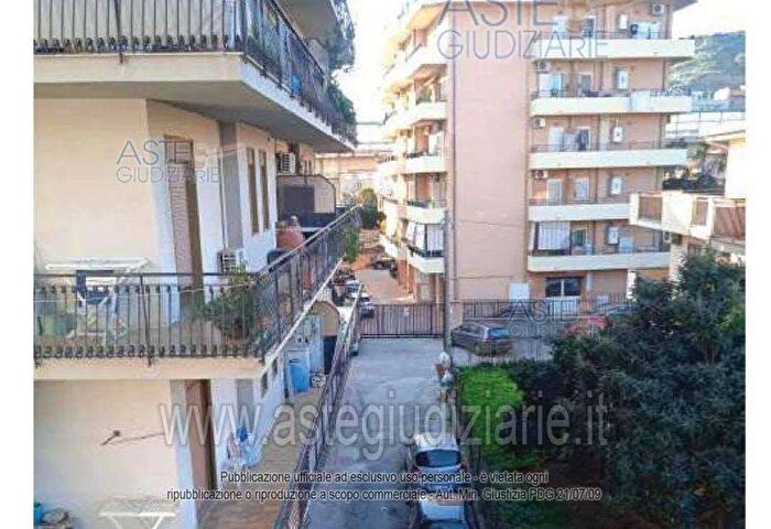 Appartamento con 5 locali in vendita in Vico Andiloro, Trabocchetto Spirito Santo, Reggio Calabria