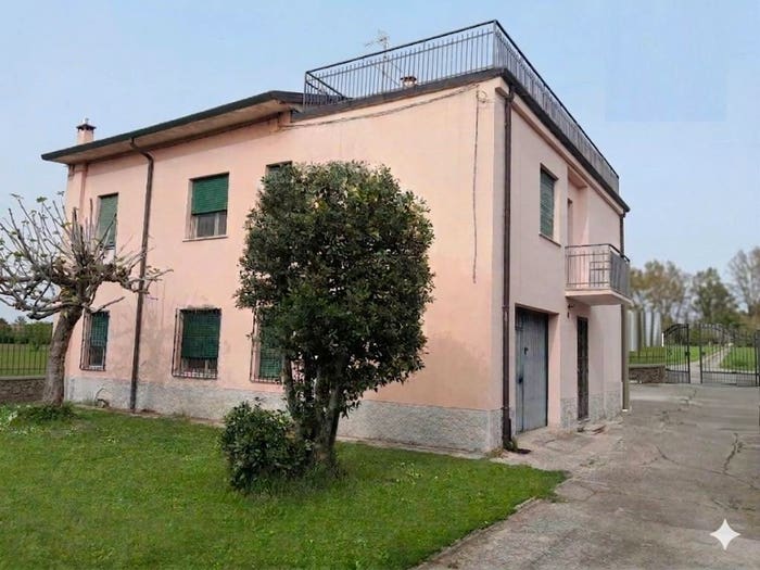 Casa con 6 locali in vendita in Centro, Nogara