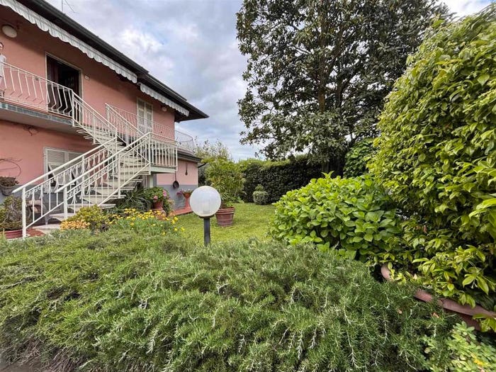 Casa con 6 locali in vendita in Colombiera Molicciara, Castelnuovo Magra