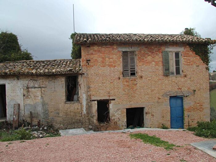 Casa in vendita in Frazione San Silvestro, Uncinano Monti Martani, Spoleto