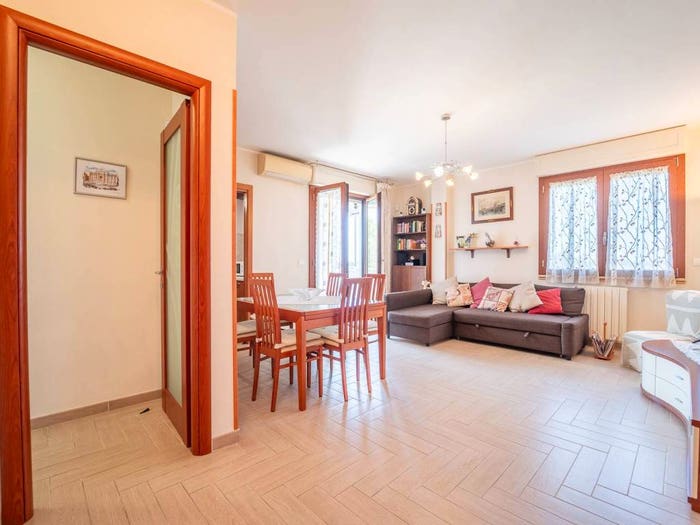 Appartamento quadrilocale in vendita in Via dei Basaldella, Acilia, Roma