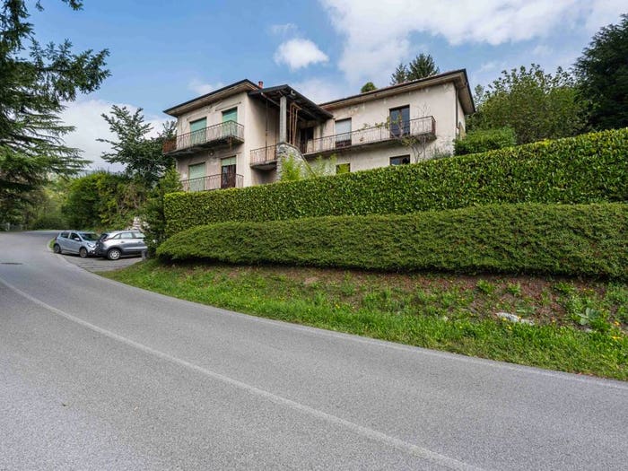 Casa con 6 locali in vendita in Via Provinciale Per Bellagio, Centro, Asso
