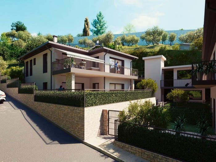 Appartamento quadrilocale in vendita in Via del Fontanone, Centro, Gardone Riviera