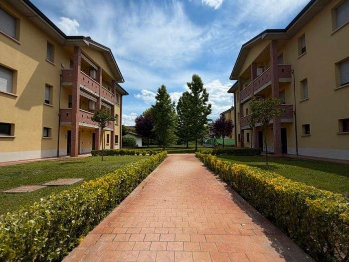 Appartamento trilocale in vendita in Via Raffaele Vaccari, Brescello