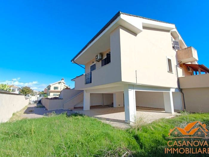 Casa trilocale in vendita in Via dell'Orsa Maggiore, Colle Romito, Ardea