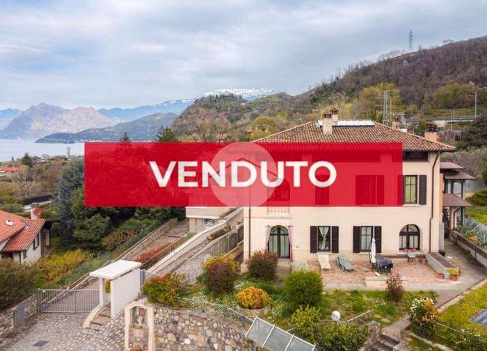 Appartamento con 6 locali in vendita in Via Carlo Bonardi, Centro, Iseo