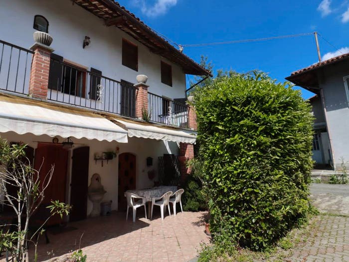 Casa con 5 locali in vendita in Via Roma, Aramengo