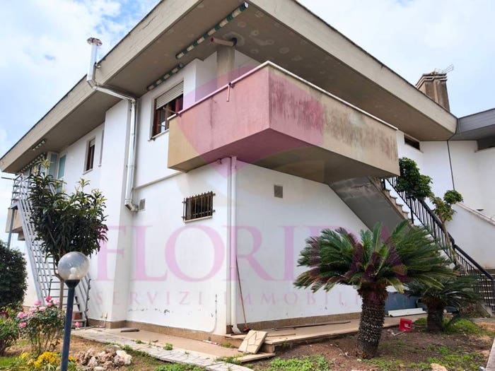 Appartamento trilocale in vendita in Via Valle Schioia, Villaggio Giornalisti Poggio, Anzio
