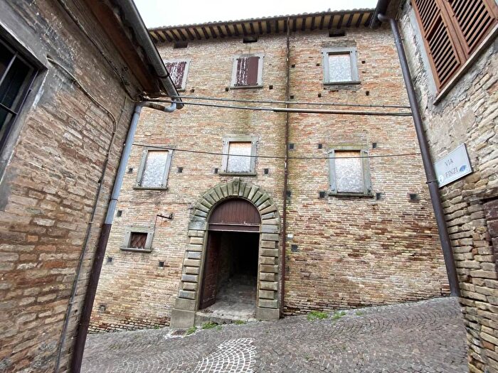 Casa con 6 locali in vendita in San Vito sul Cesano, San Lorenzo in Campo