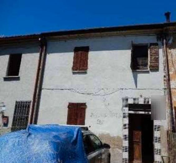 Casa quadrilocale in vendita in Via Randaccio, Casale, Roncoferraro