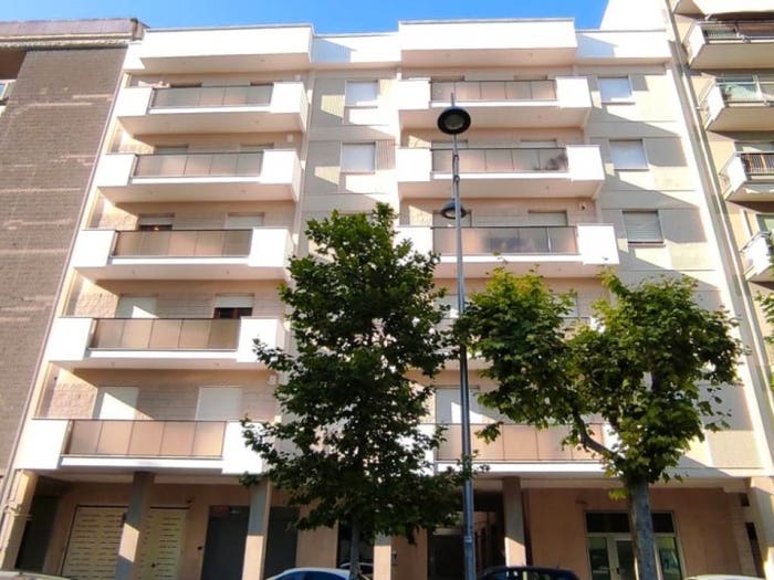 Appartamento con 6 locali in vendita in Via Firenze, Centro, Andria