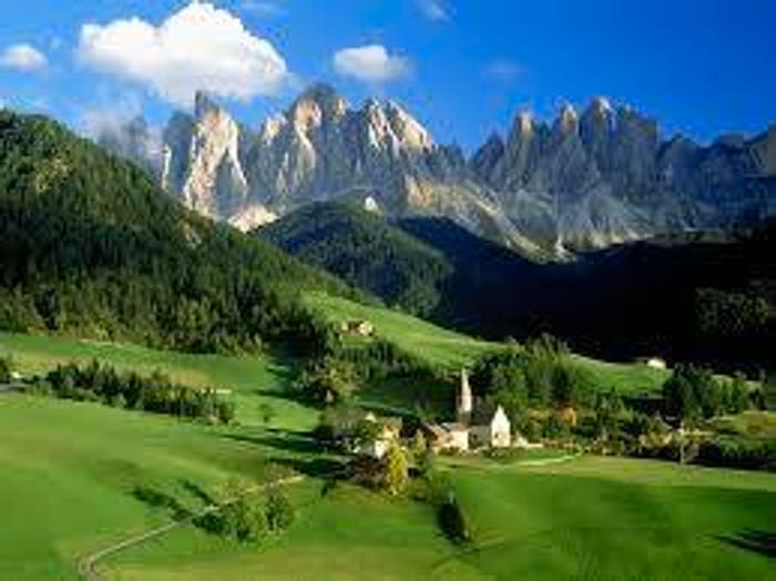 Casa con 6 locali in vendita in Strèda Dolomites, Campitello di Fassa
