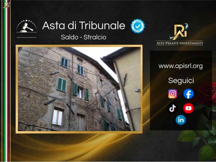 Appartamento con 6 locali in vendita in Via Giuseppe Garibaldi, Centro, Piancastagnaio