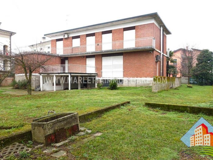 Casa con 6 locali in vendita in Semicentro, Crema