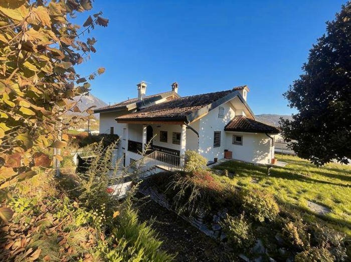 Casa quadrilocale in vendita in Via Safforze, Belluno